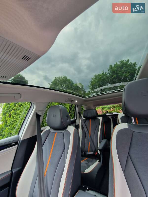 Позашляховик / Кросовер Volkswagen ID.6 Crozz 2022 в Дніпрі