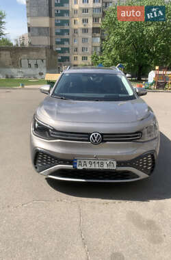 Позашляховик / Кросовер Volkswagen ID.6 Crozz 2022 в 