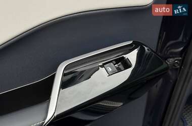Внедорожник / Кроссовер Volkswagen ID.6 Crozz 2021 в 