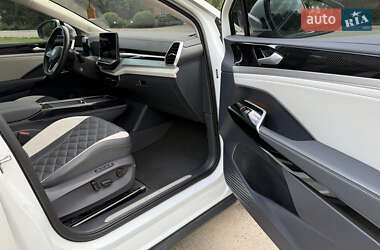 Внедорожник / Кроссовер Volkswagen ID.6 Crozz 2022 в 