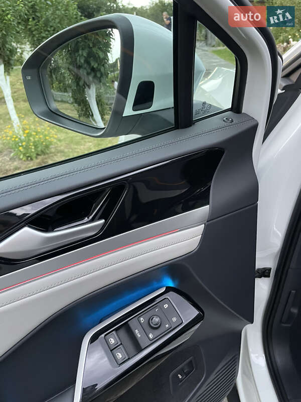 Внедорожник / Кроссовер Volkswagen ID.6 Crozz 2022 в Ровно