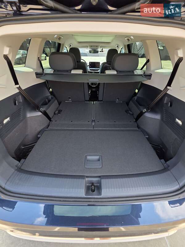 Внедорожник / Кроссовер Volkswagen ID.6 Crozz 2022 в Киеве