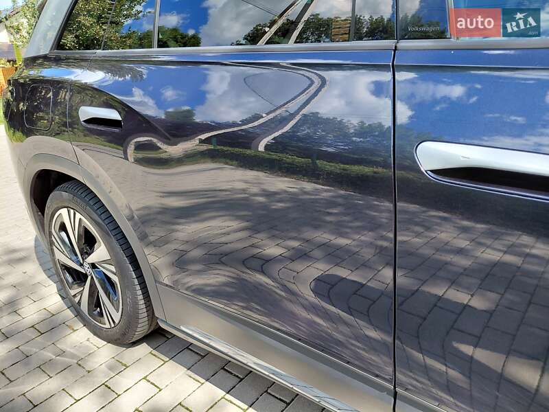 Позашляховик / Кросовер Volkswagen ID.6 Crozz 2022 в Івано-Франківську