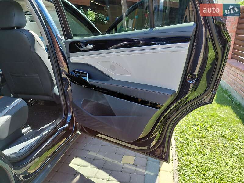 Позашляховик / Кросовер Volkswagen ID.6 Crozz 2022 в Івано-Франківську