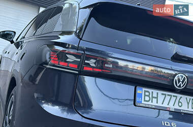 Внедорожник / Кроссовер Volkswagen ID.6 Crozz 2021 в 