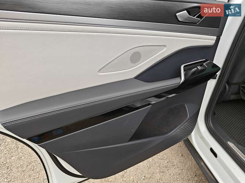 Внедорожник / Кроссовер Volkswagen ID.6 Crozz 2021 в Киеве фото 46 Внедорожник / Кроссовер Volkswagen ID.6 Crozz 2021 в Киеве