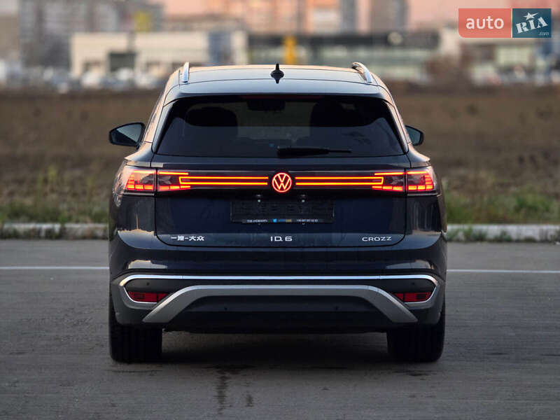Внедорожник / Кроссовер Volkswagen ID.6 Crozz 2024 в Киеве