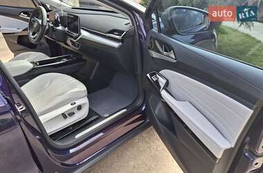Позашляховик / Кросовер Volkswagen ID.6 X 2021 в 