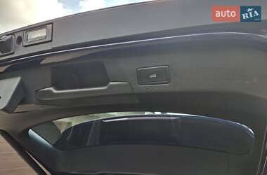 Позашляховик / Кросовер Volkswagen ID.6 X 2021 в 