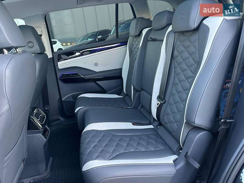 Позашляховик / Кросовер Volkswagen ID.6 2023 в Львові