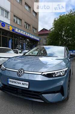 Фастбэк Volkswagen ID.7 2024 в Киеве