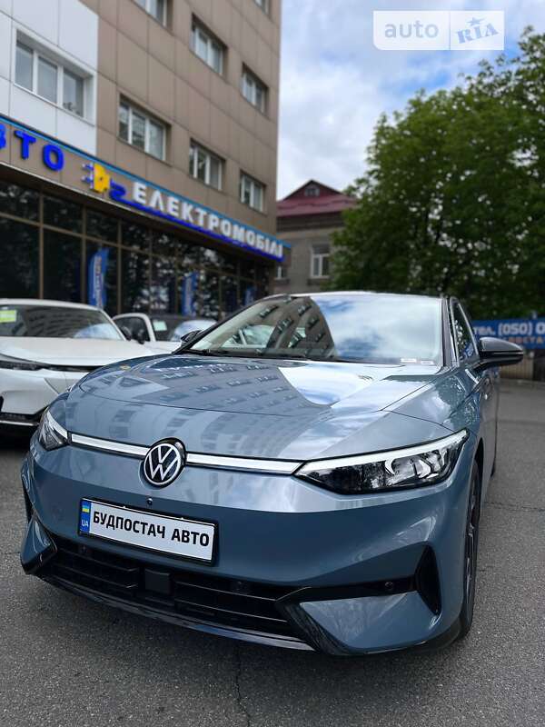 Фастбэк Volkswagen ID.7 2024 в Киеве