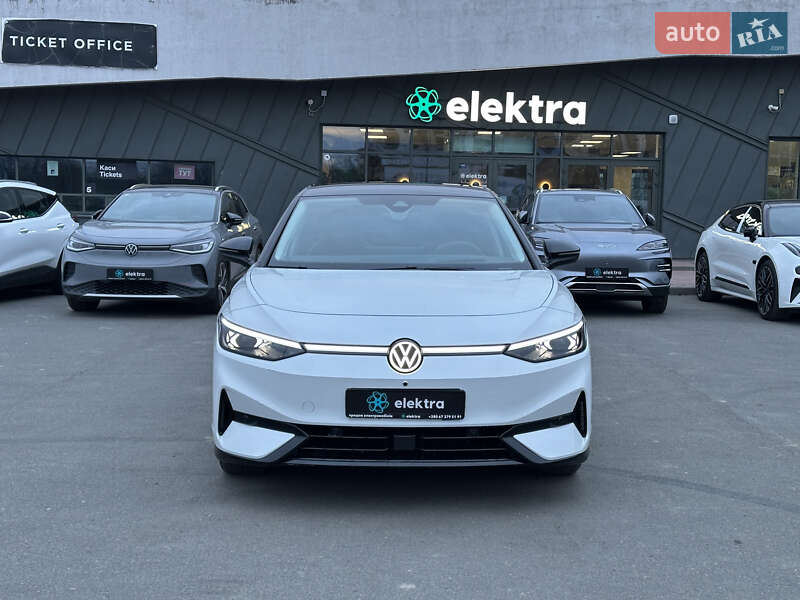 Ліфтбек Volkswagen ID.7 2023 в Львові