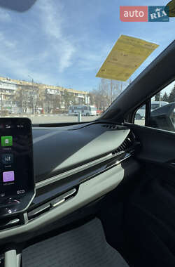 Позашляховик / Кросовер Volkswagen ID. UNYX 2024 в 