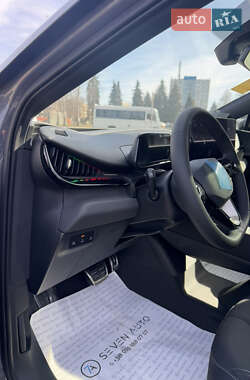 Позашляховик / Кросовер Volkswagen ID. UNYX 2024 в 