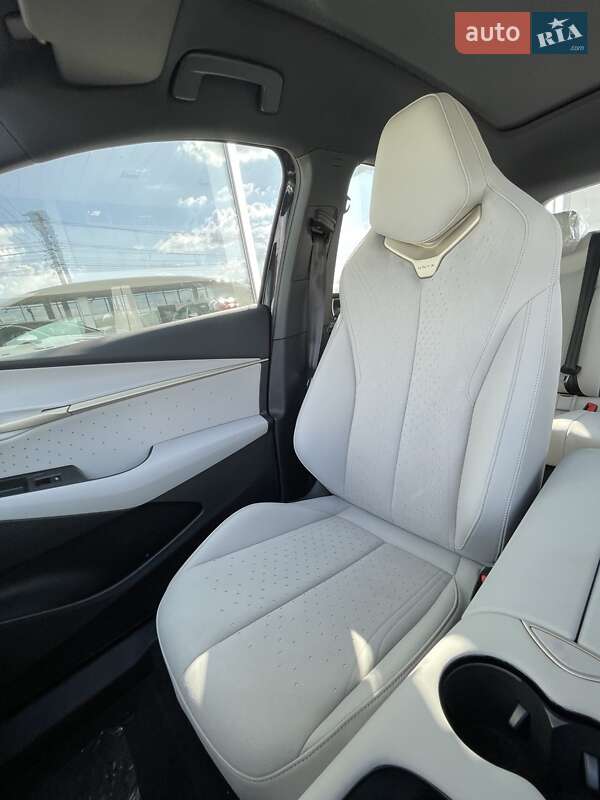 Позашляховик / Кросовер Volkswagen ID. UNYX 2024 в Києві
