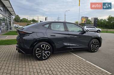 Позашляховик / Кросовер Volkswagen ID. UNYX 2024 в 