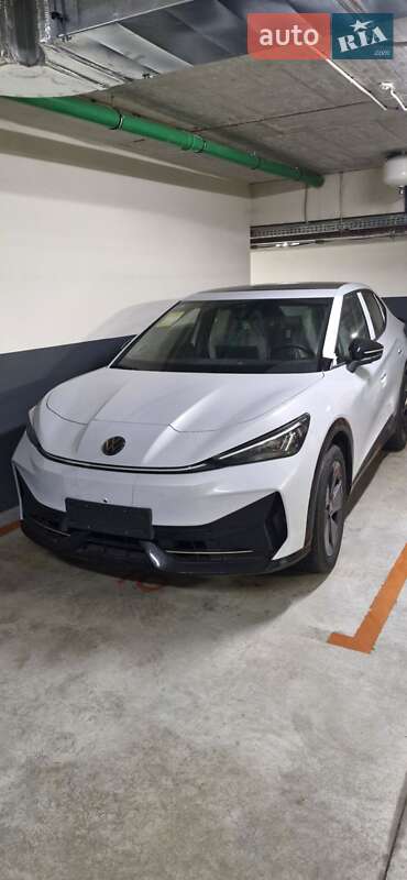 Volkswagen ID. UNYX 2025