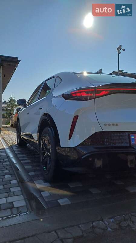 Внедорожник / Кроссовер Volkswagen ID. UNYX 2024 в Киеве