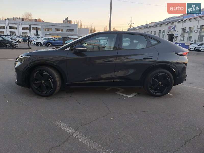 Внедорожник / Кроссовер Volkswagen ID. UNYX 2024 в Киеве