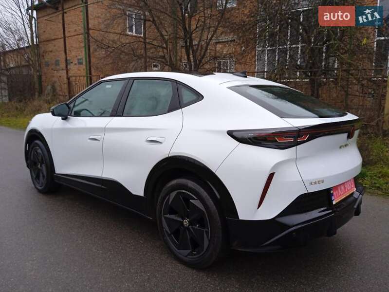 Внедорожник / Кроссовер Volkswagen ID. UNYX 2025 в Черновцах