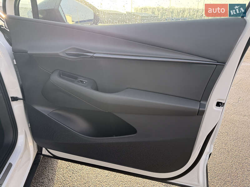 Позашляховик / Кросовер Volkswagen ID. UNYX 2025 в Києві