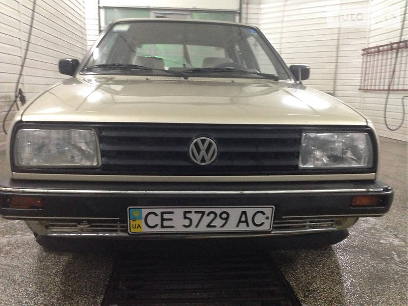 Седан Volkswagen Jetta 1988 в Черновцах