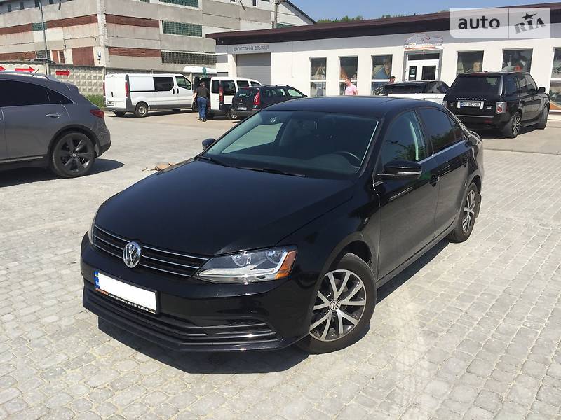 Седан Volkswagen Jetta 2017 в Львове