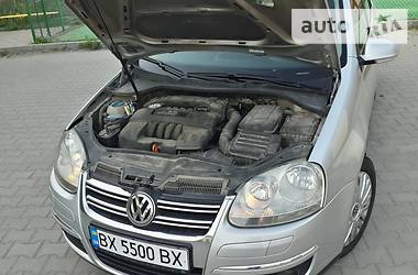 Седан Volkswagen Jetta 2006 в Хмельницком