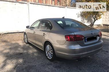 Седан Volkswagen Jetta 2013 в Києві