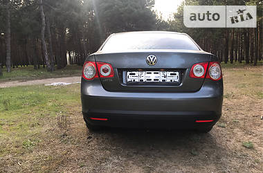 Седан Volkswagen Jetta 2008 в 