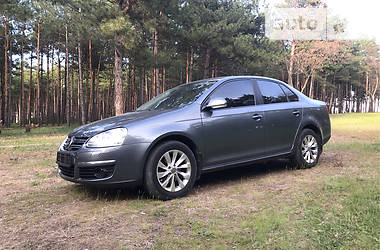 Седан Volkswagen Jetta 2008 в 