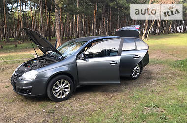Седан Volkswagen Jetta 2008 в 