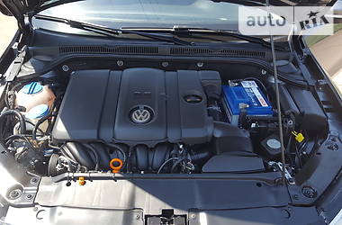 Седан Volkswagen Jetta 2012 в Кривом Роге