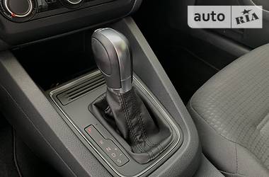 Седан Volkswagen Jetta 2016 в 