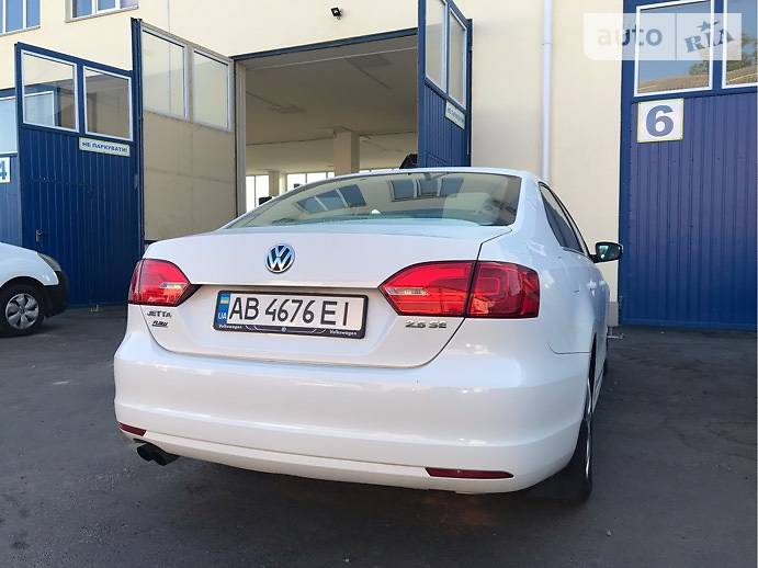 Седан Volkswagen Jetta 2013 в Виннице