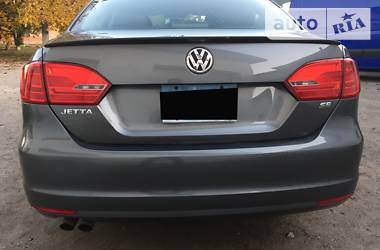 Седан Volkswagen Jetta 2014 в Івано-Франківську