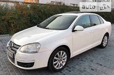 Седан Volkswagen Jetta 2009 в Луцке