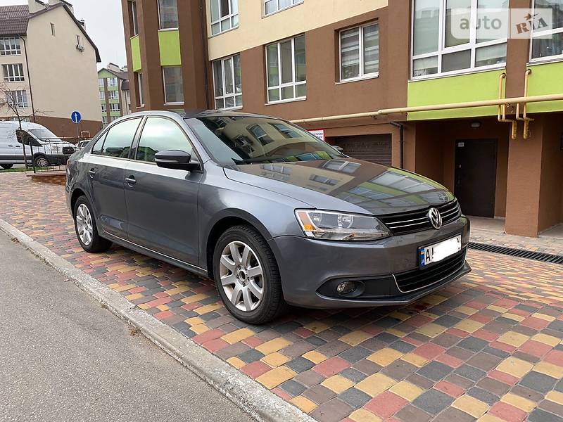 Седан Volkswagen Jetta 2014 в Києві фото 3 Седан Volkswagen Jetta 2014 в Києві