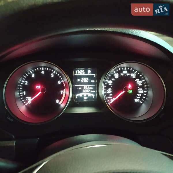 Седан Volkswagen Jetta 2014 в Запоріжжі