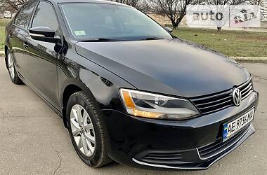 Седан Volkswagen Jetta 2012 в 