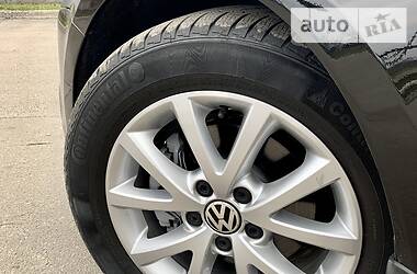 Седан Volkswagen Jetta 2012 в 