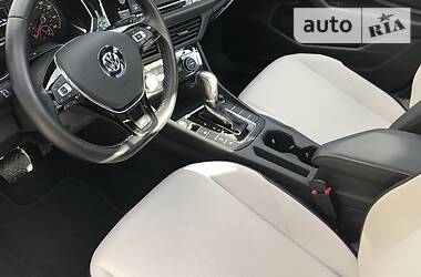 Седан Volkswagen Jetta 2018 в 