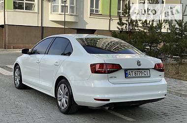 Седан Volkswagen Jetta 2017 в 