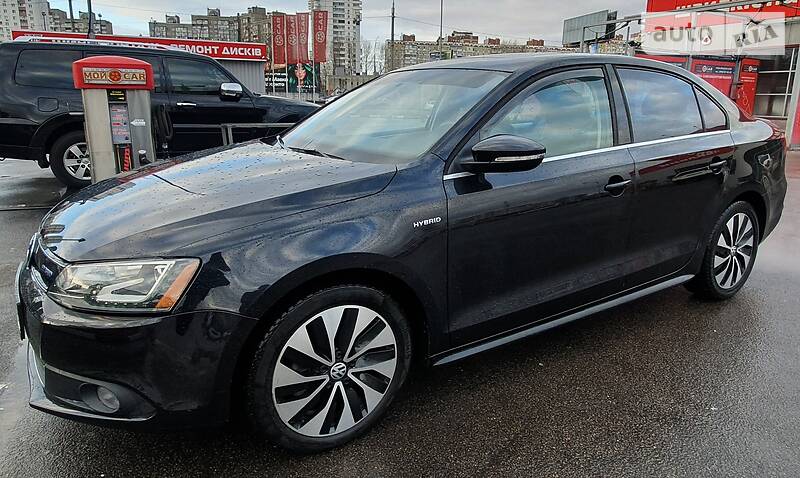 Седан Volkswagen Jetta 2012 в Києві