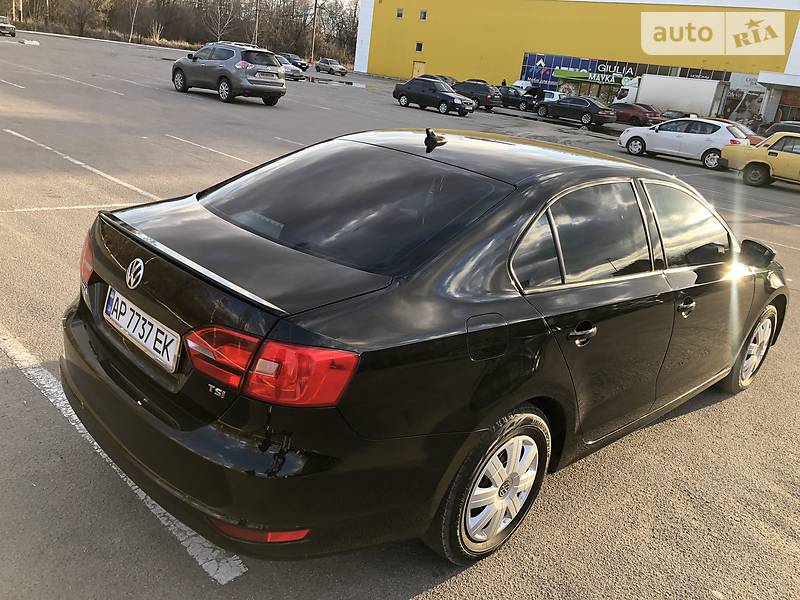 Седан Volkswagen Jetta 2015 в Запоріжжі