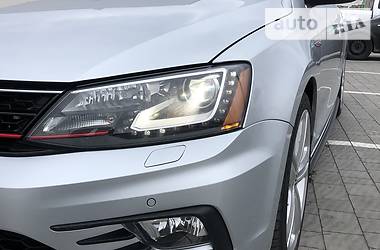 Хетчбек Volkswagen Jetta 2016 в 