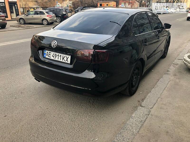 Седан Volkswagen Jetta 2011 в Днепре