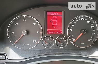 Седан Volkswagen Jetta 2006 в Тячеве