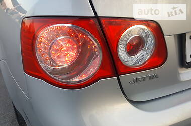 Седан Volkswagen Jetta 2007 в 